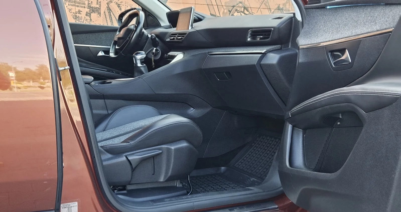 Peugeot 3008 cena 70900 przebieg: 97900, rok produkcji 2018 z Katowice małe 742